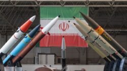 Kapal Induk AS Abraham Lincoln? Peristiwa Serangan Rudal Balistik di Wilayah Timur Tengah