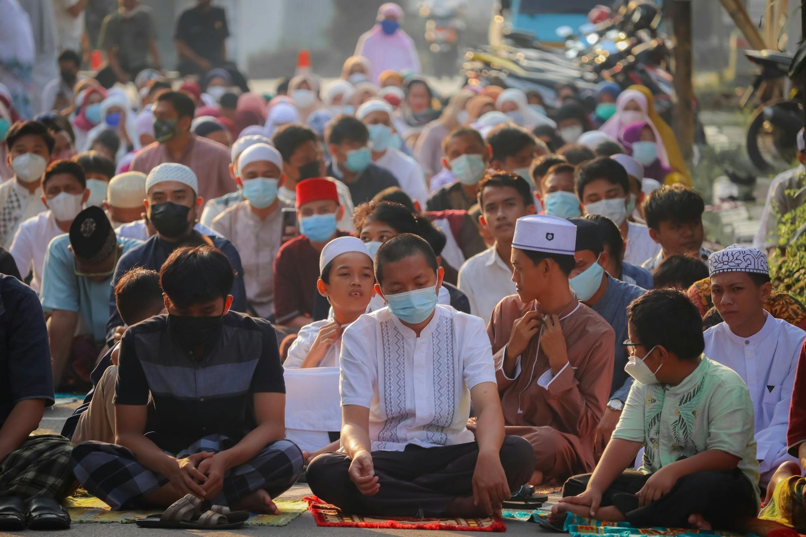 Berita terbaru Indonesia hari ini, menampilkan headline politik, ekonomi, dan budaya.